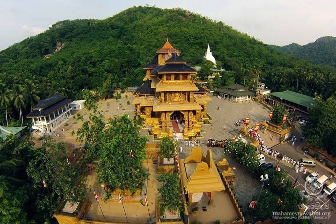 Mahamevnawa Buddhist Monastery in Sri Lanka